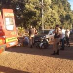 Batida entre carro e moto em MG deixa homem ferido e com fratura na perna